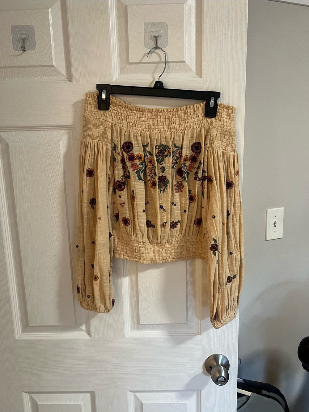 Women’s Floral Embroidered Off-Shoulder Top — Cream